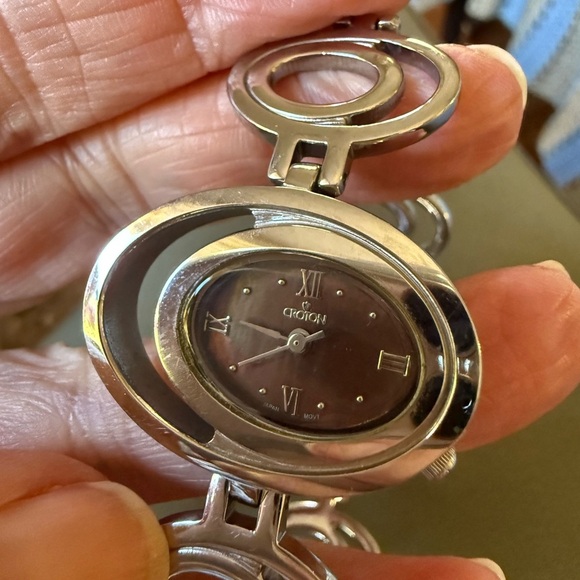 Croton Accessories - Vintage Croton Silver Tone Oval Link Watch 7 Inch